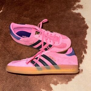 Adidas Gazelle Pink Bliss sneakers